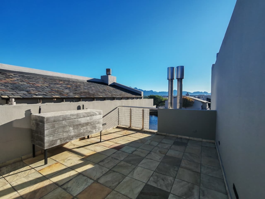 2 Bedroom Property for Sale in Oubaai Western Cape